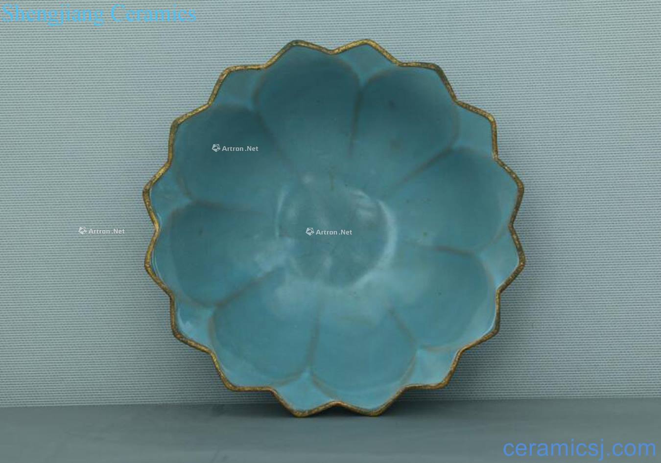 The song dynasty Your kiln azure glaze flower bowl