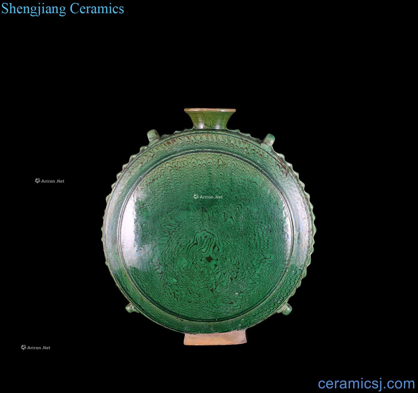 Tang/liao malachite green glaze gummed ribbon flat pot