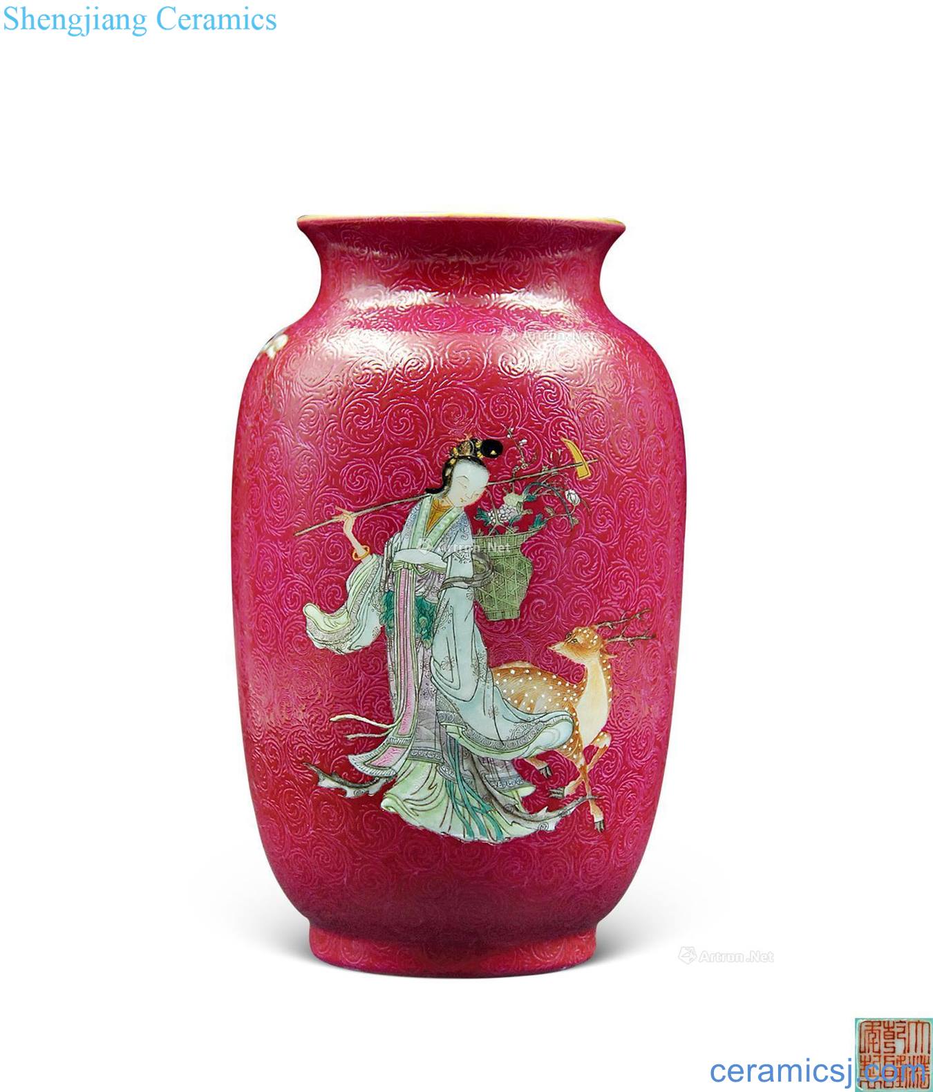 Life of famille rose red glaze bottle mago in qing dynasty