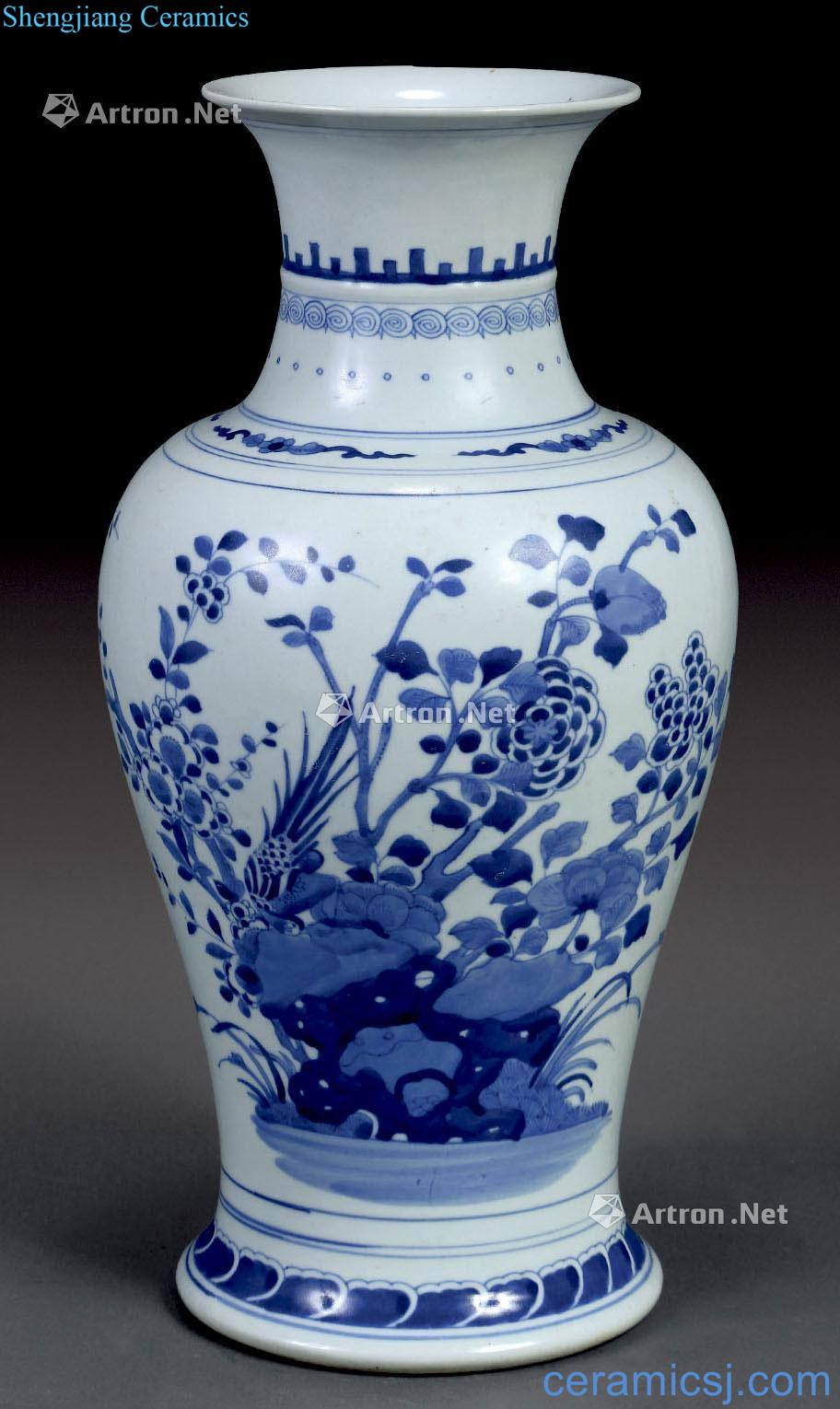 qing Blue and white flower mouth bottle