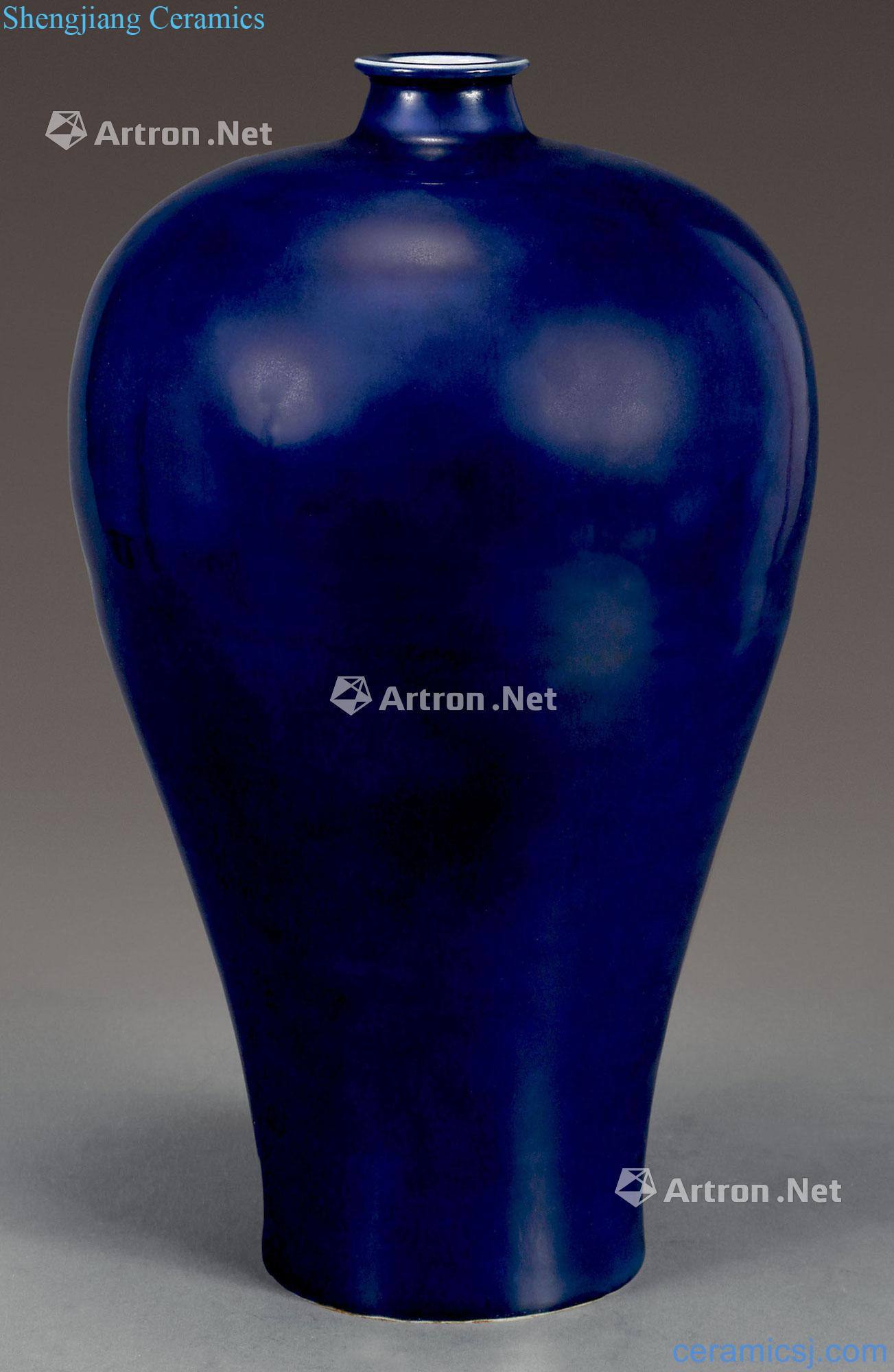 yuan Ji blue glaze plum bottle