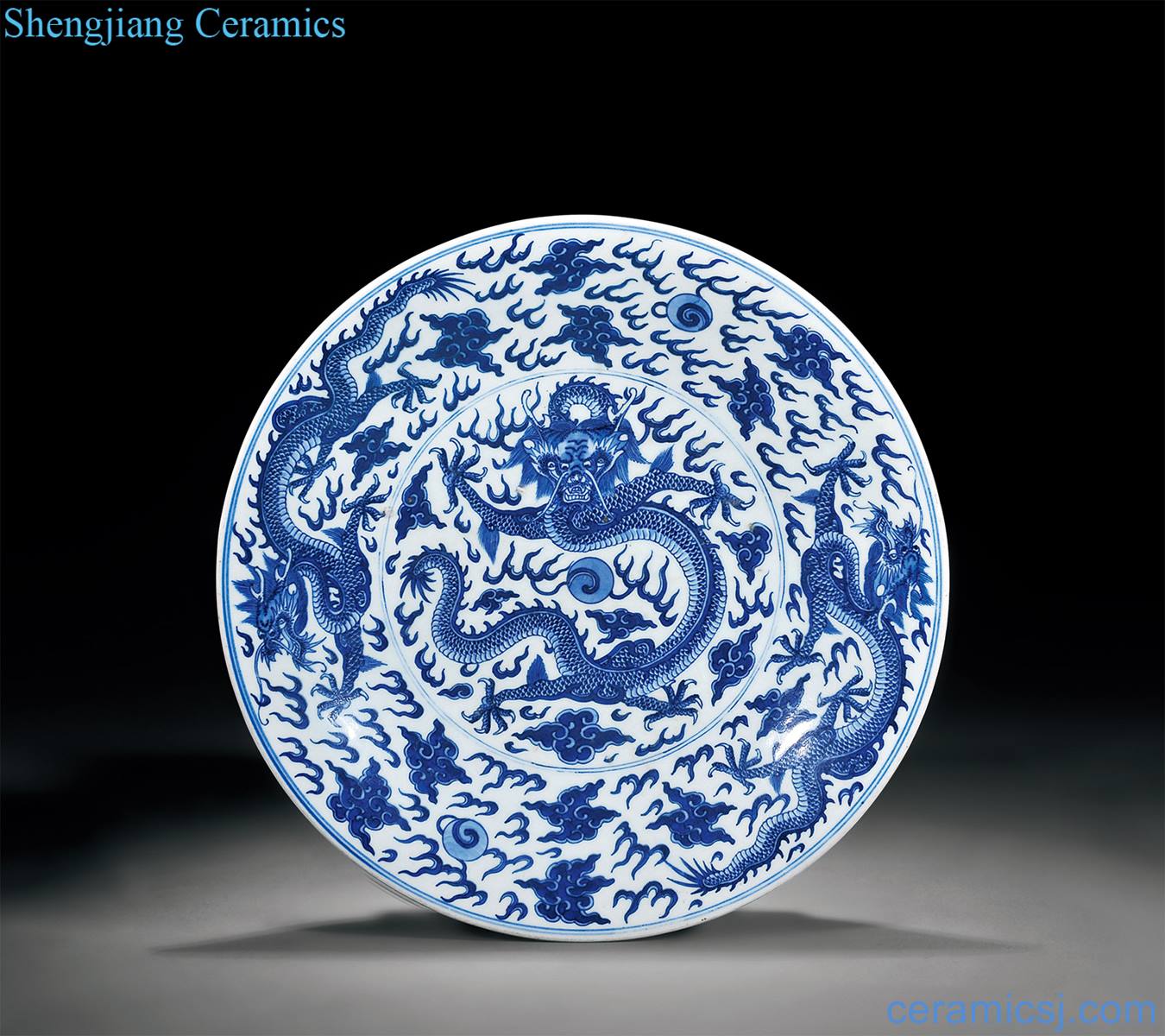 Qing qianlong Blue and white five by the market