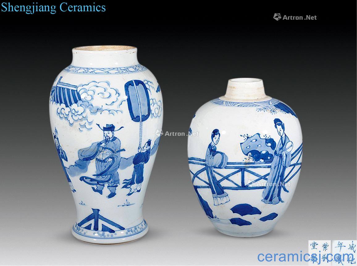 Qing dynasty blue and white ladies coats, tank (two)