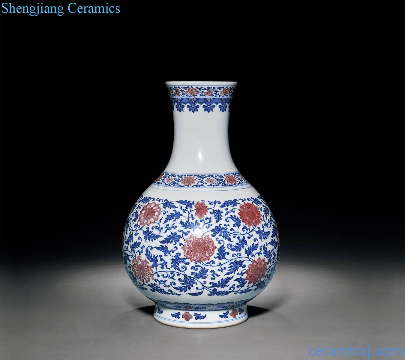 Mid qing Blue and white flower grain bottle youligong tangled branches