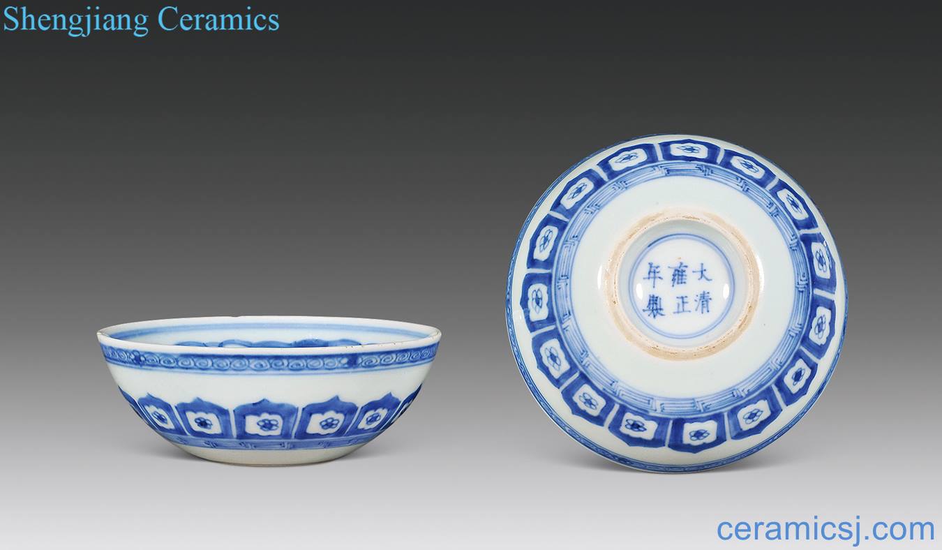 Qing yongzheng Blue and white flowers lines lie fa cup (a)