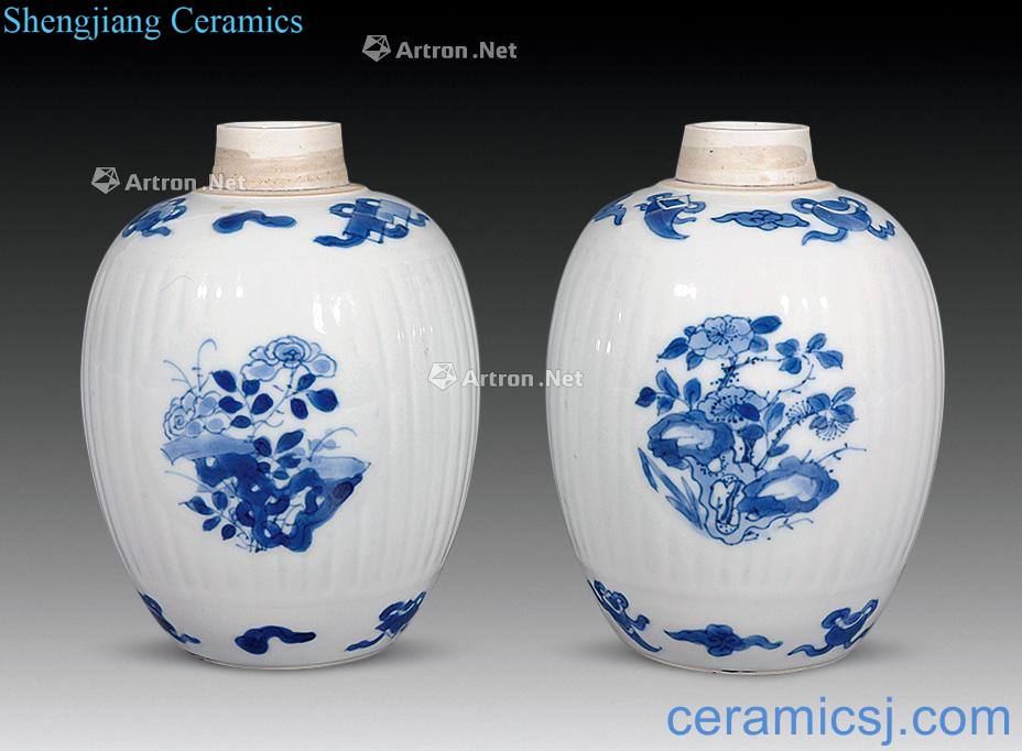 The qing emperor kangxi Blue and white marble miscellaneous treasure tank (a)