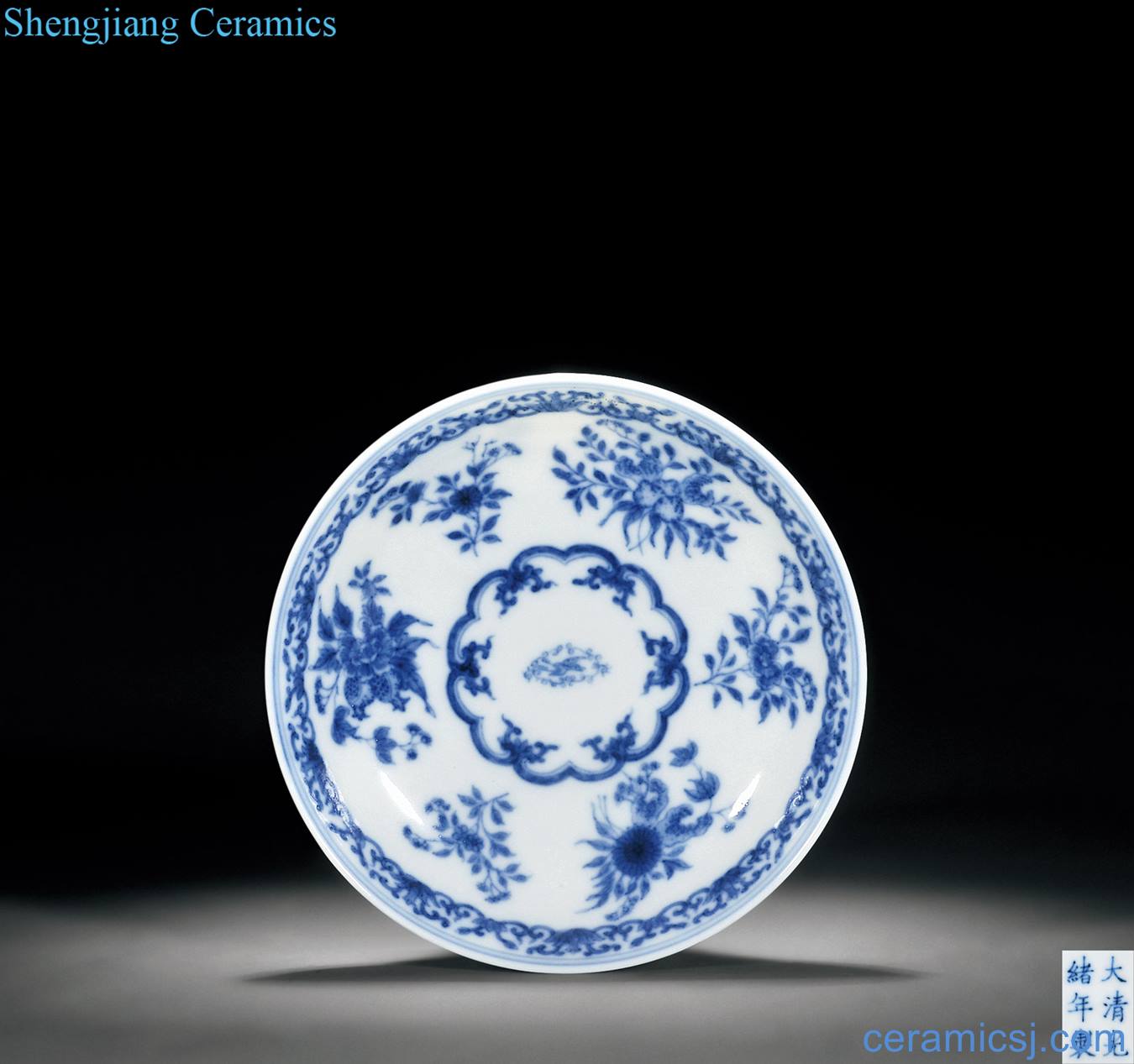 Qing guangxu Blue and white ruffled branch fruit tray