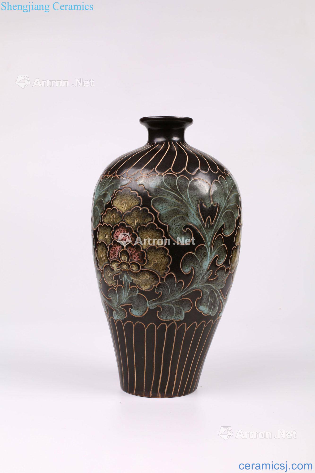 Liao, Magnetic state kiln black glaze carved flower plum bottle