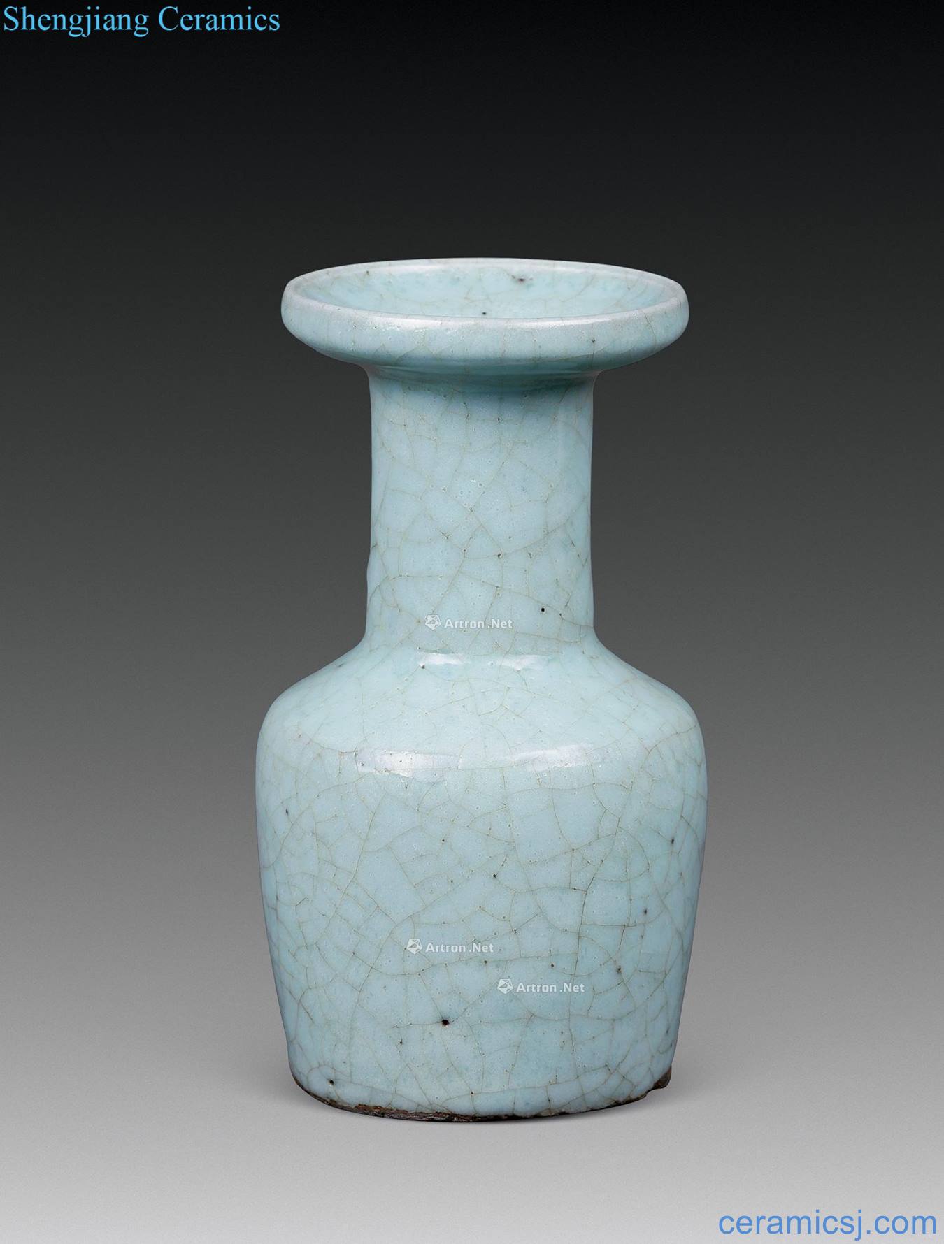 Ming yuan before Imperial dish buccal bottle (a)
