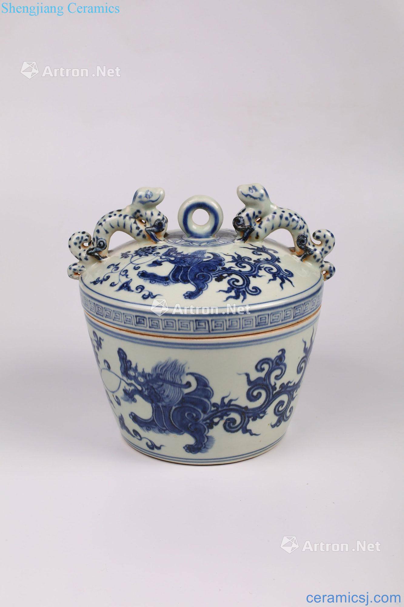 Ming Yongle kiln porcelain double lion lines cover tank