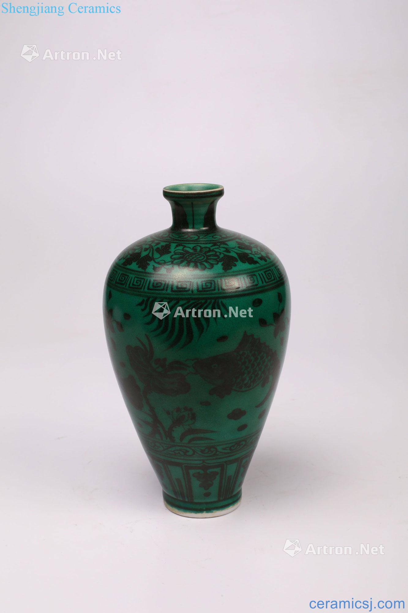 Ming xuande Green glaze printing bottles