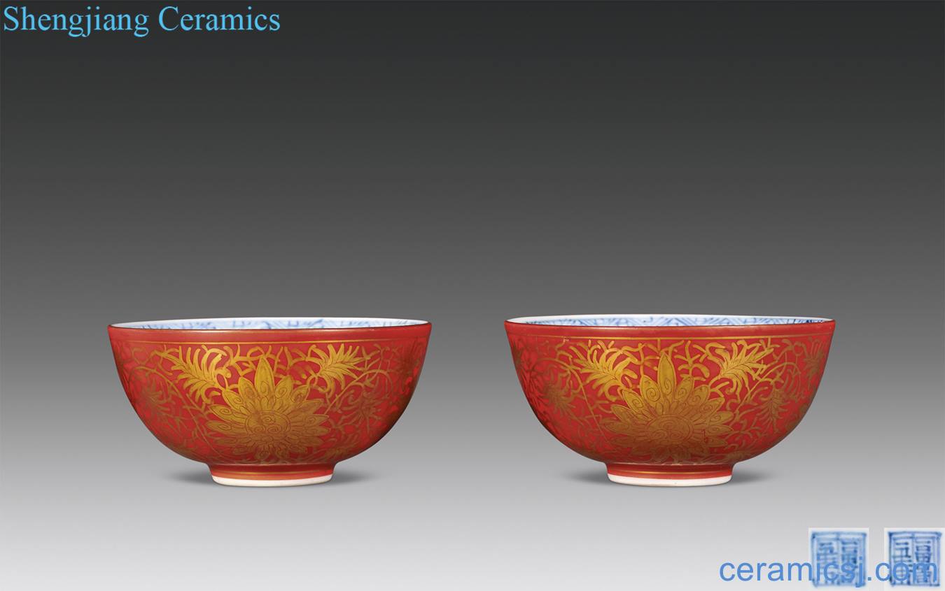 Ming jiajing in blue and white flowers and birds outside red colour to tie up branch lotus lines (a) small bowl