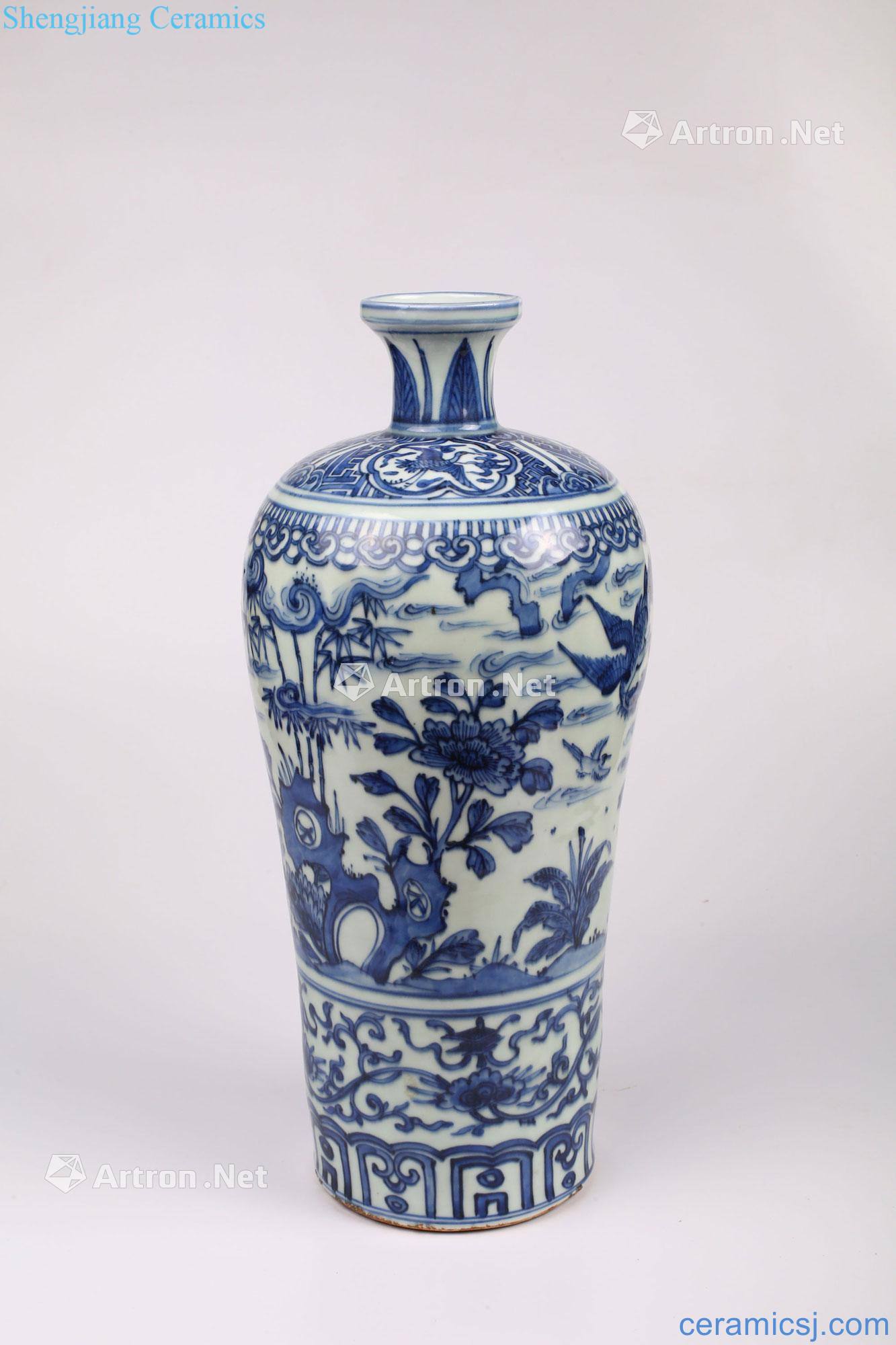 Qing dynasty blue and white floral print cylinder bottles