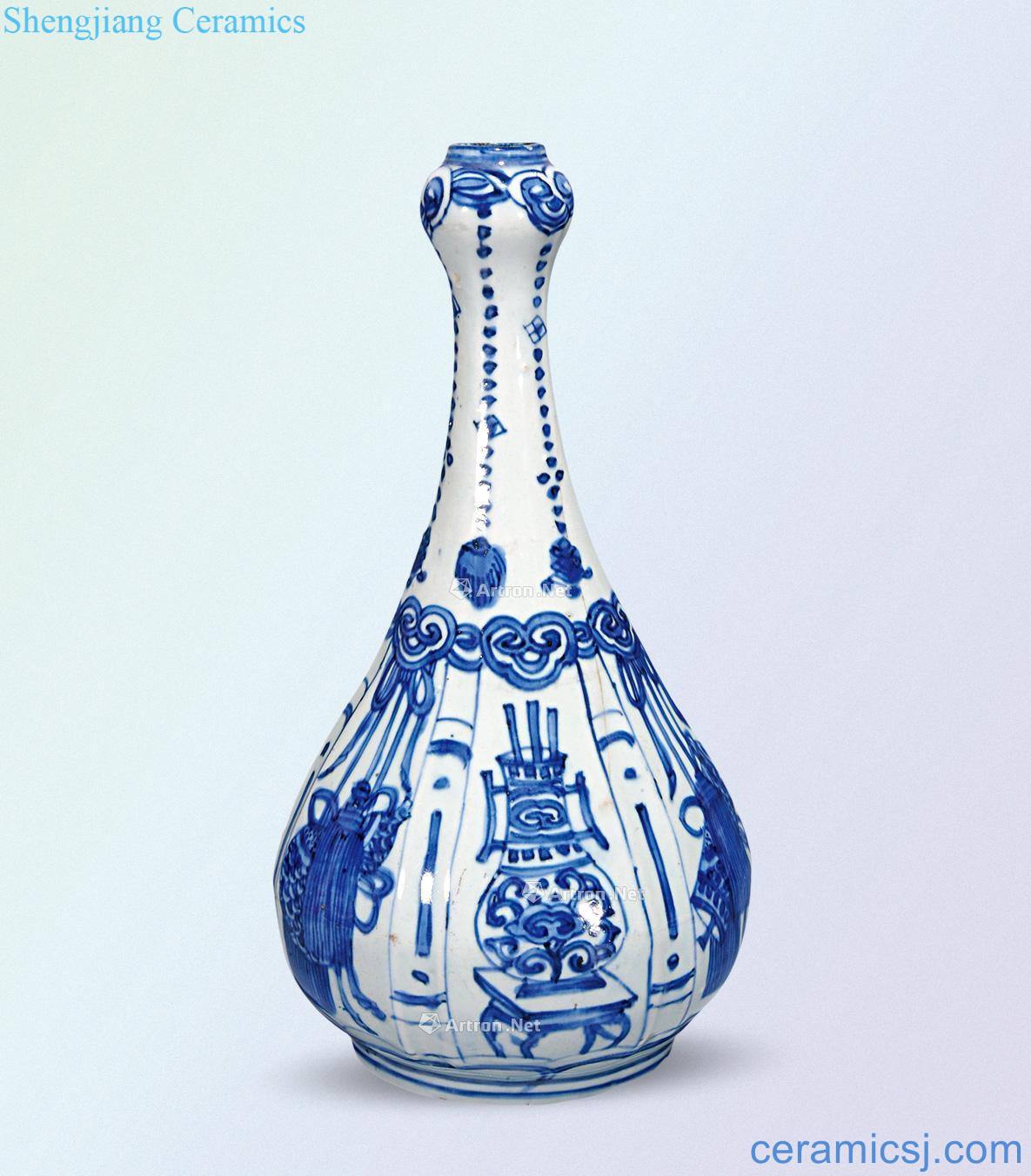 Qing dynasty blue and white flower bottles of garlic