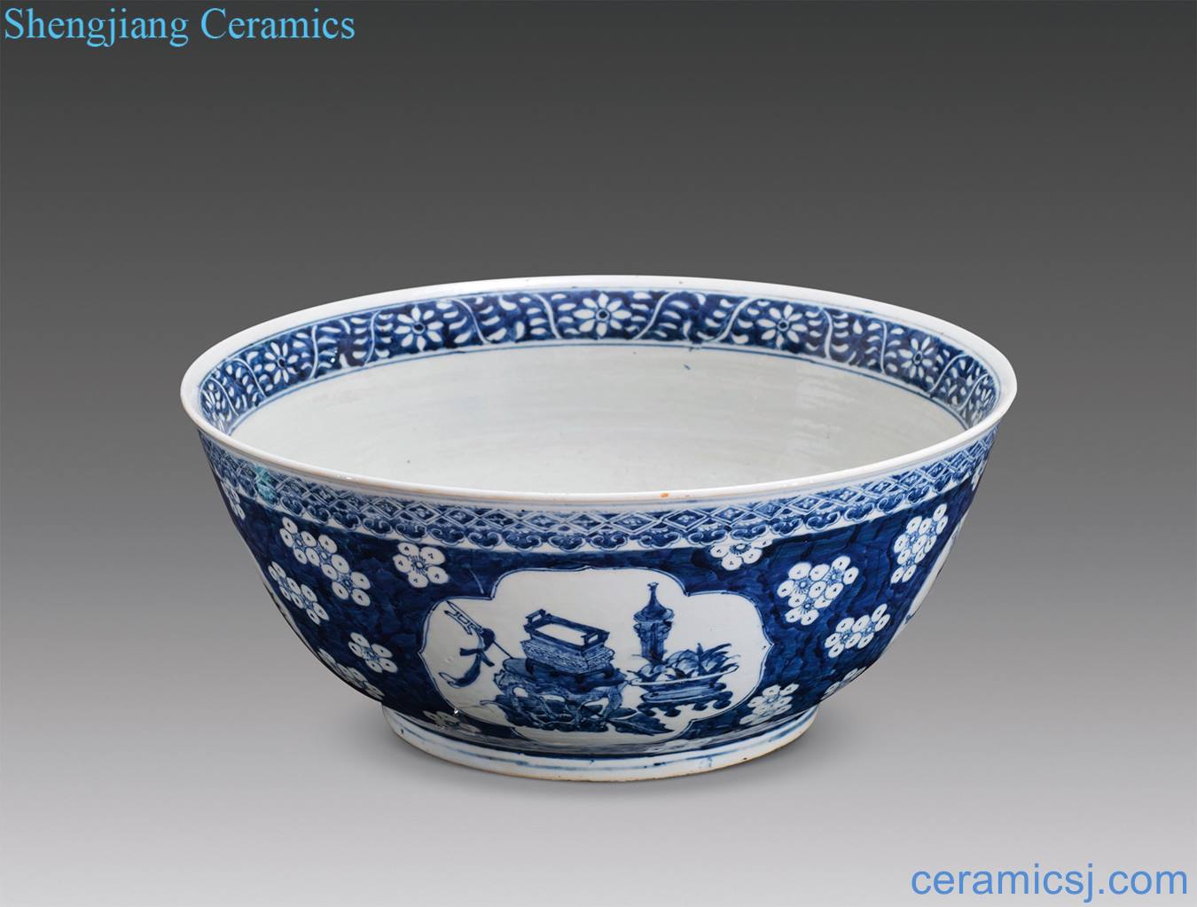 Mid qing Blue and white window ice bowl