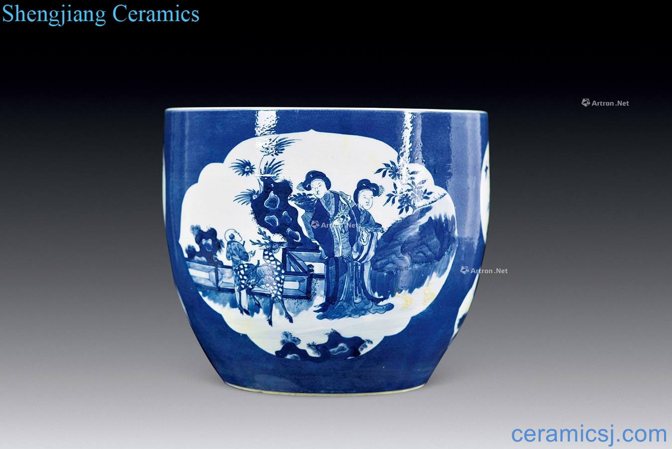In the qing dynasty Blue and white cylinder medallion characters