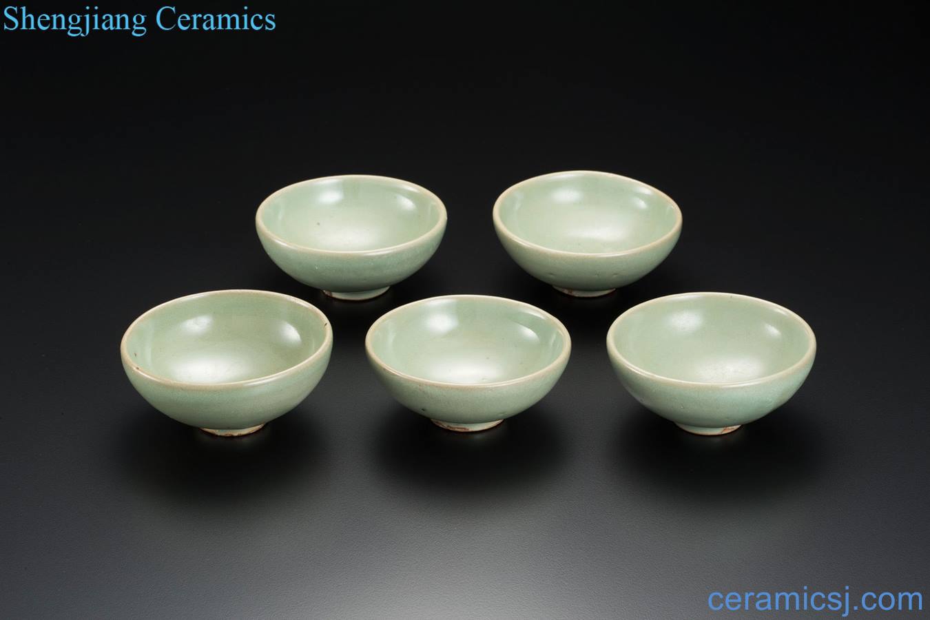yuan Longquan green glazed bowl (5 pieces of a set of)