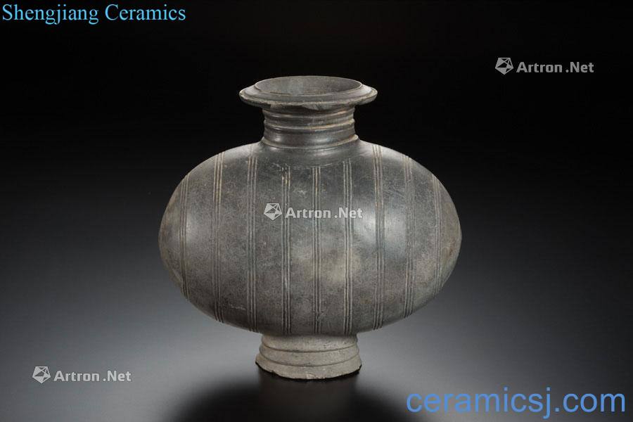 Qin han pottery pot of cocoon shape