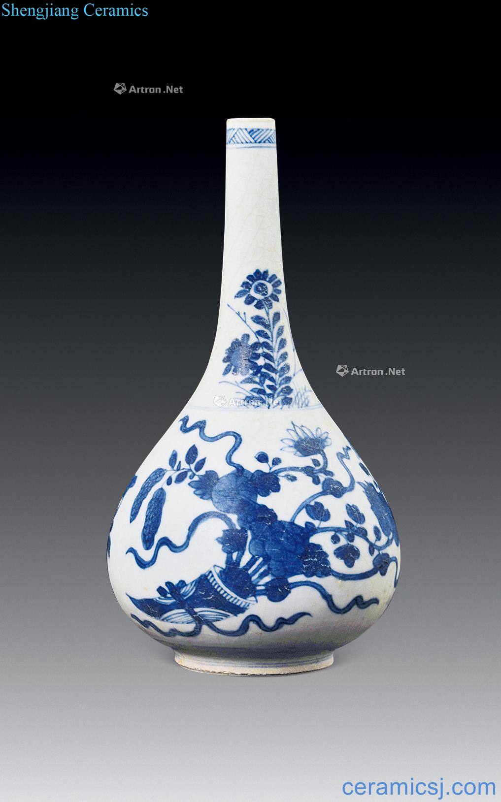 In the qing dynasty Blue and white flowers lines taper bottle
