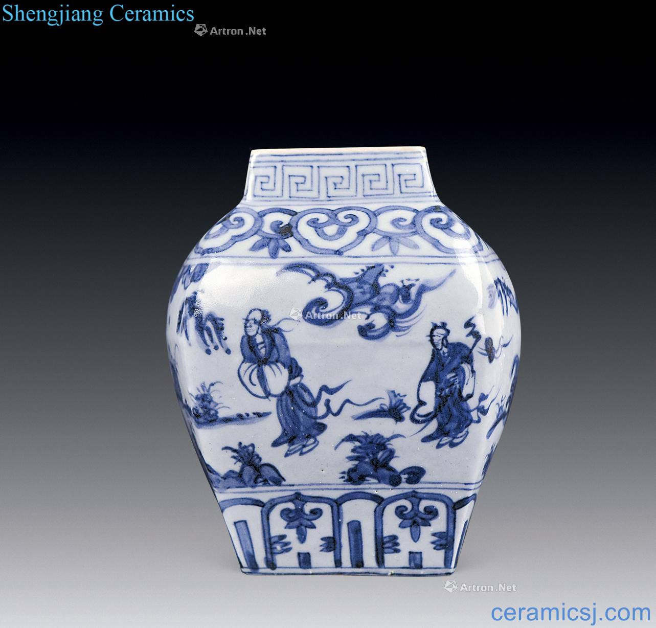 In the qing dynasty Small square bottle of blue and white characters