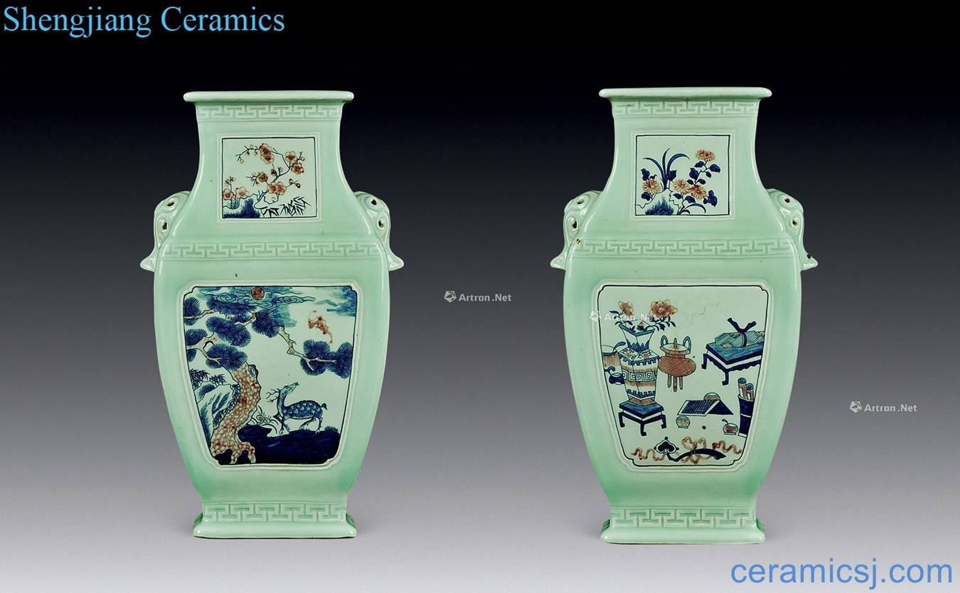 In the qing dynasty Pea green to blue and white youligong bottles
