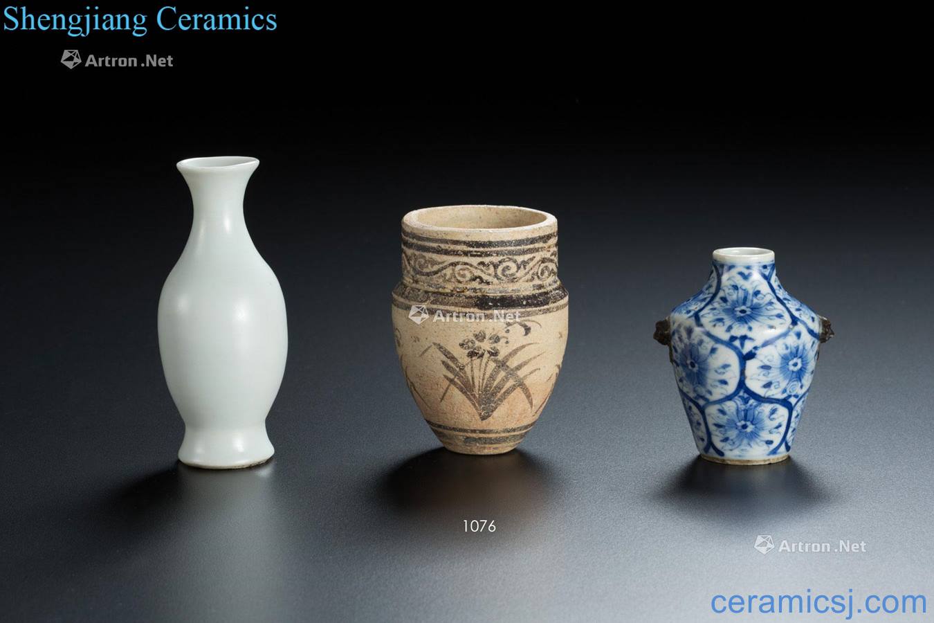 The song dynasty Jizhou kiln scratching canister