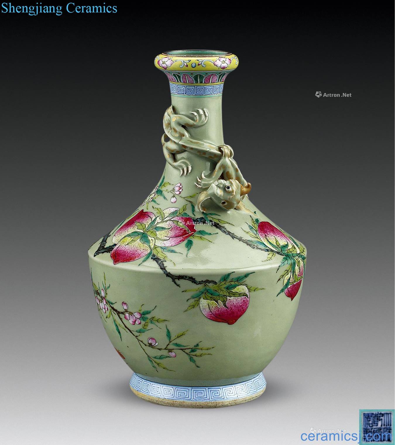 Qing guangxu Pea green glaze pastel peach is therefore grain bottle