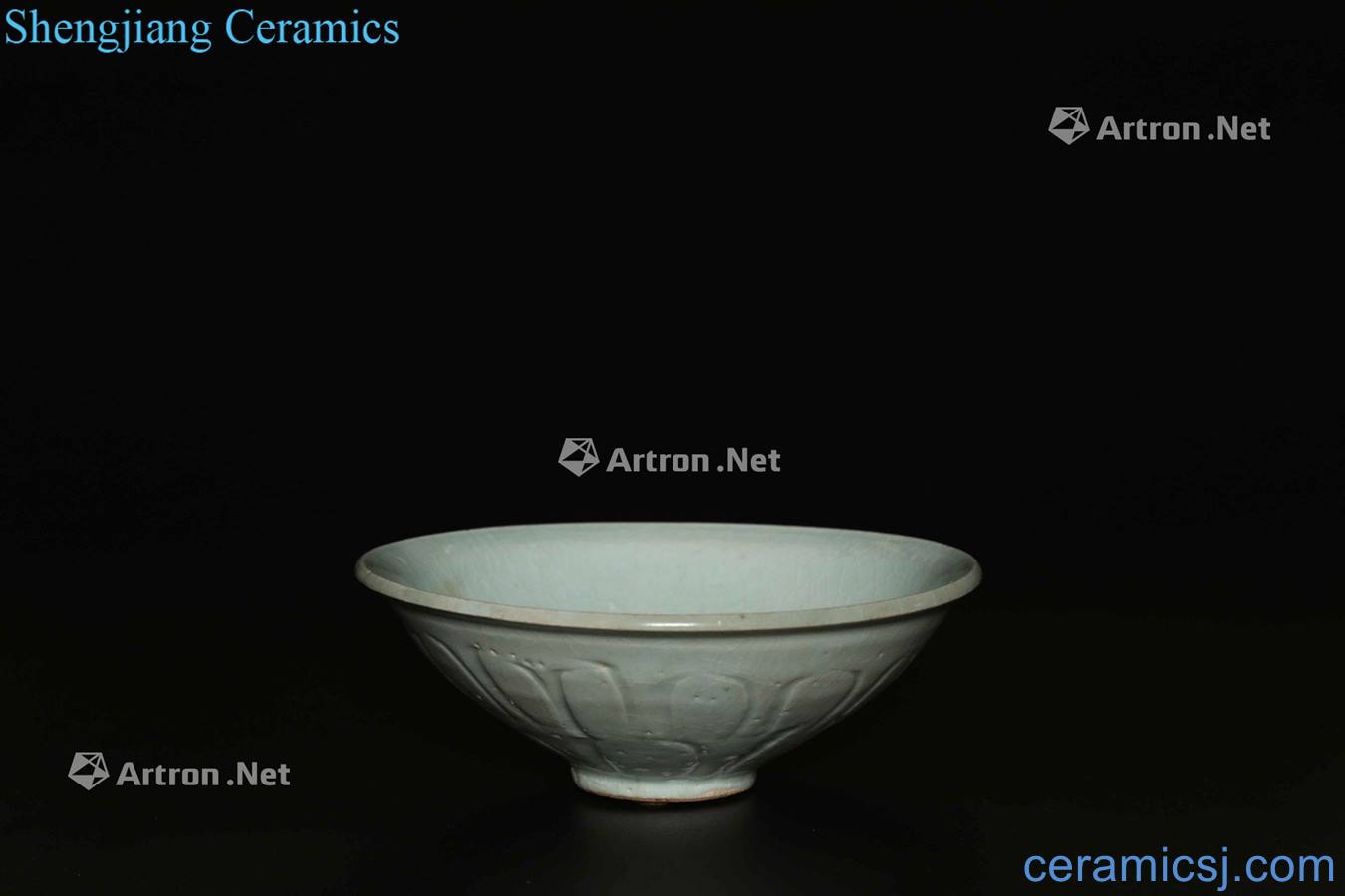 Song dynasty A STONEWARE BOWL WITH INCISED WITH STYLIZED VEGETAL MOTIF of CHINA