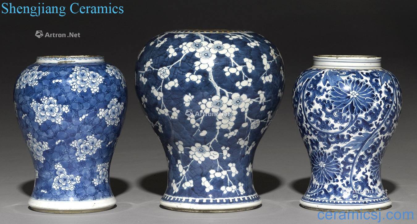 A GROUP OF THREE ALTERED BLUE AND WHITE VASES