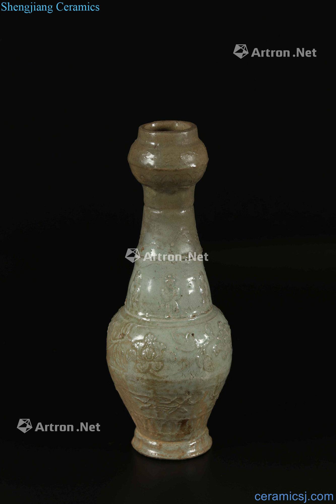 Song dynasty A BURIAL POTTERY VASE CHINA