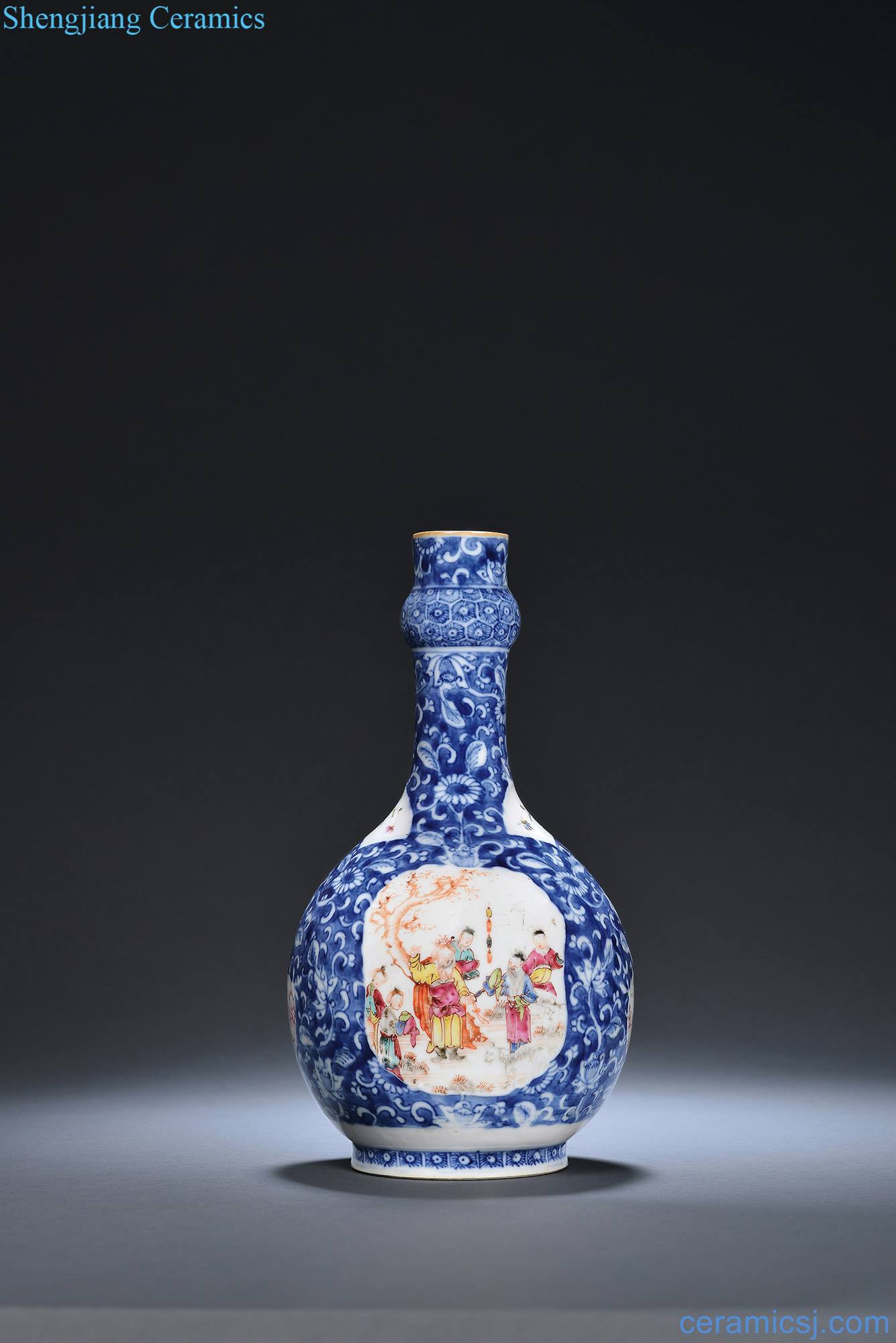 Qing qianlong porcelain enamel medallion garlic bottles