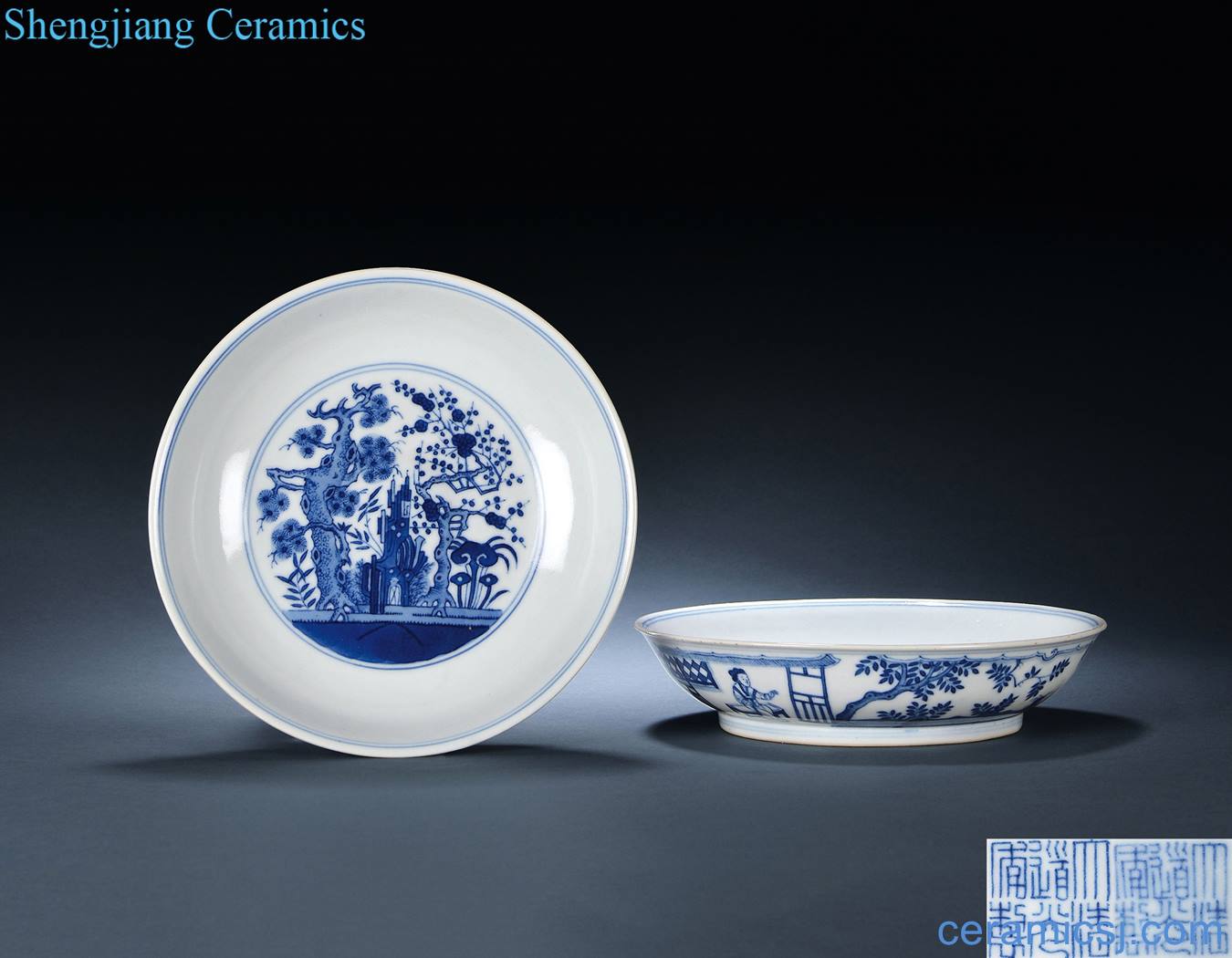 Blue and white "shochiku mei qing daoguang" courtyard had plate (a)
