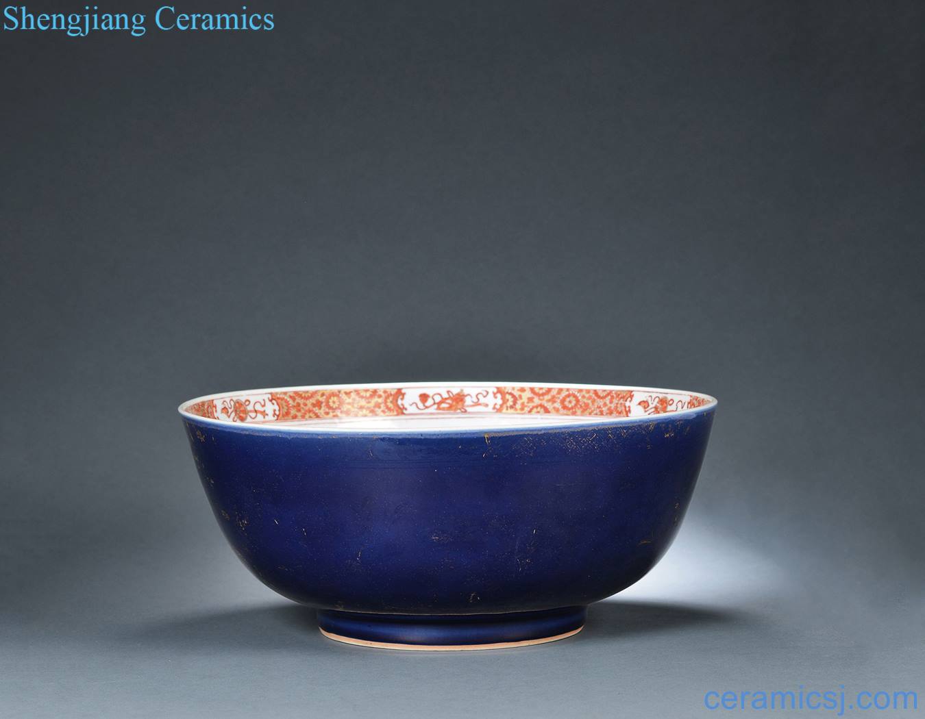 The qing emperor kangxi blue glaze colorful paint fish algae grain big bowl