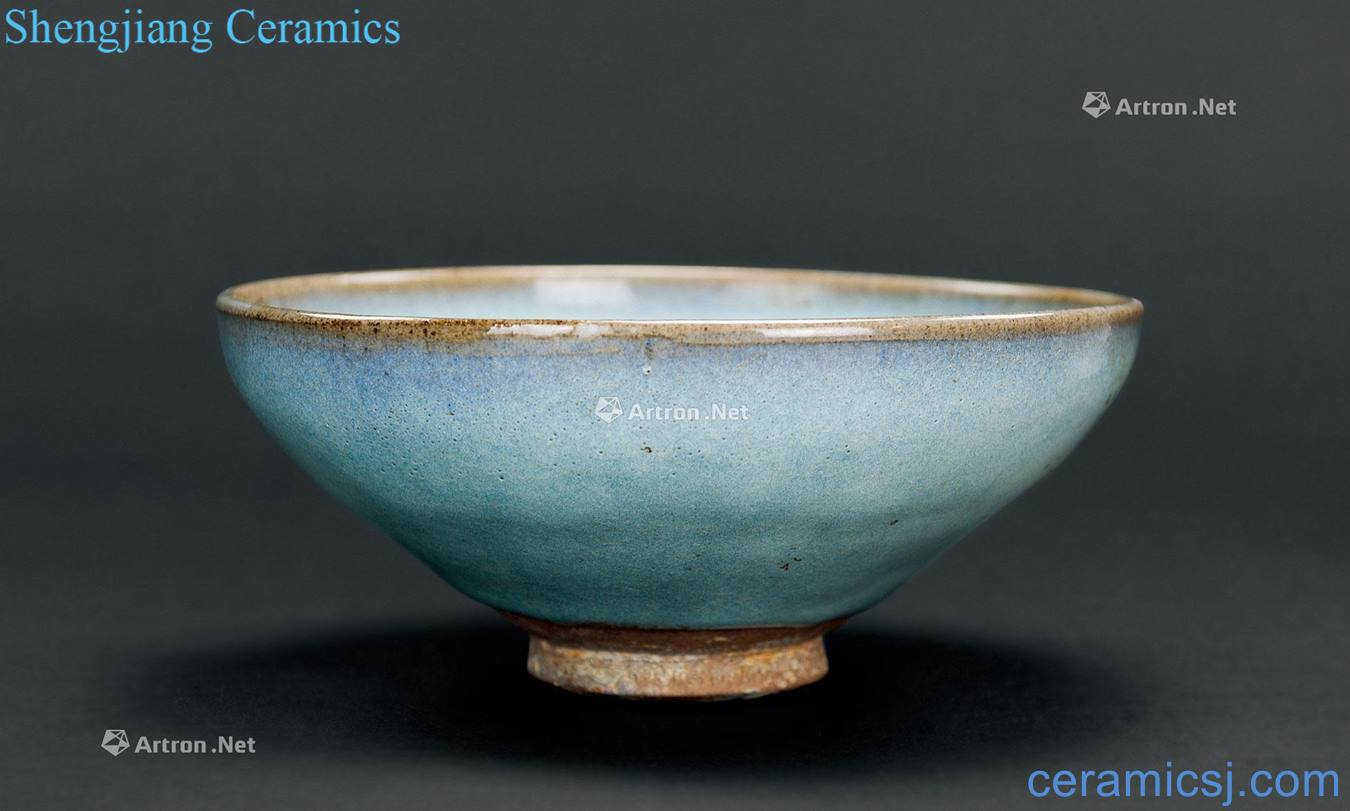 Song yuan Sky blue glaze purple fish bowl of kiln