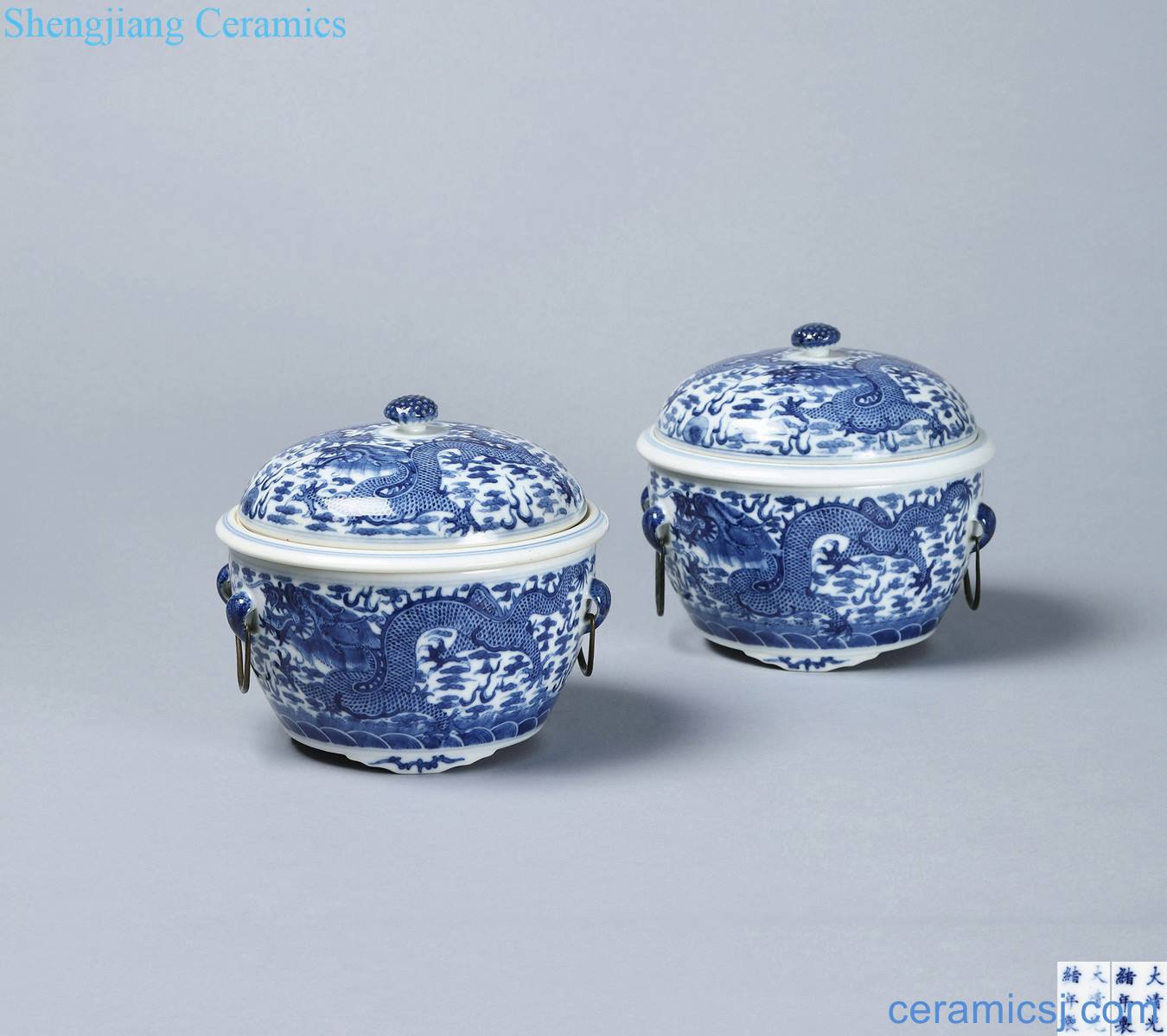 Qing guangxu Blue and white YunLongWen cover tank (a)