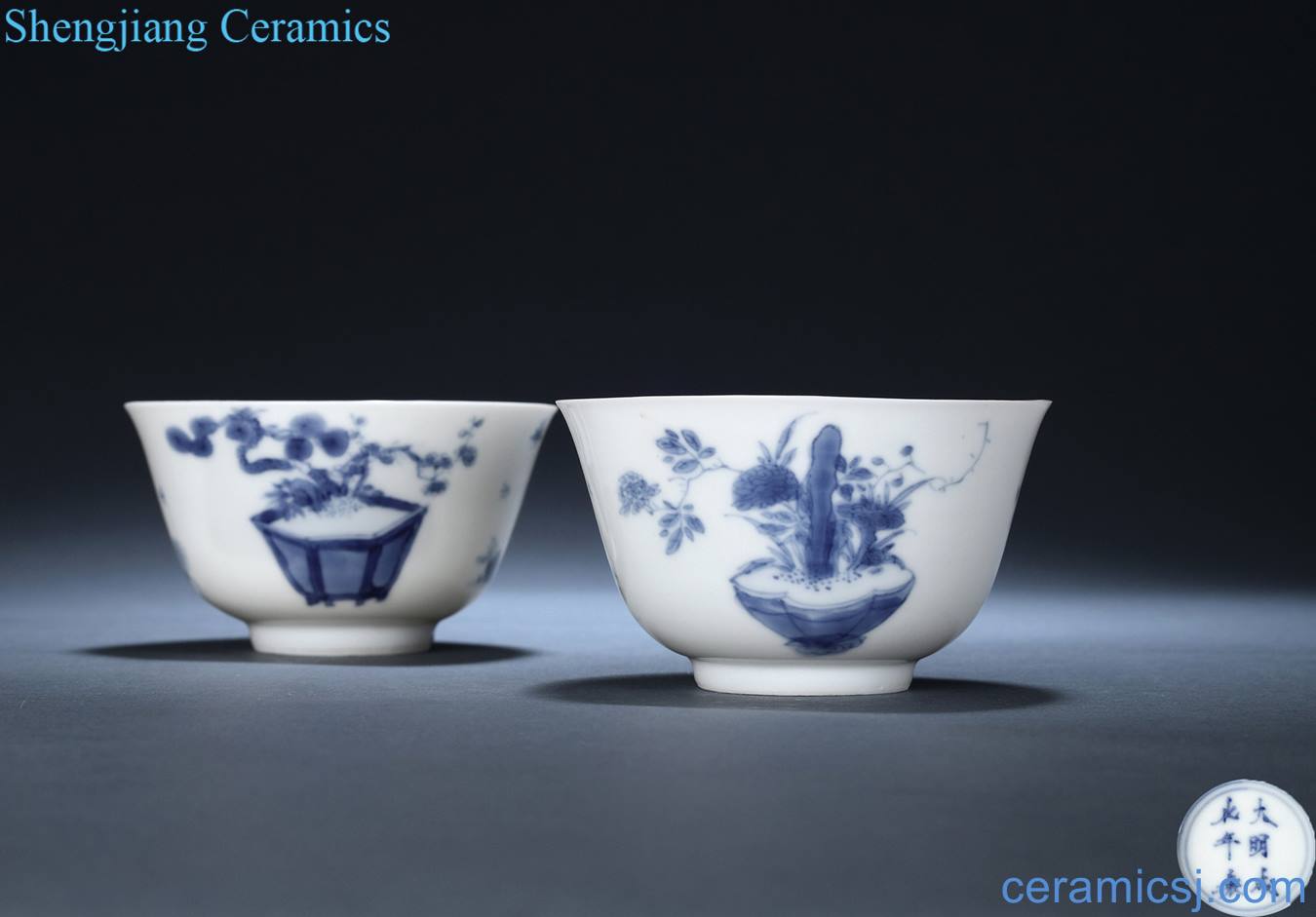 The qing emperor kangxi Blue and white shochiku plum flower grain cup (a)