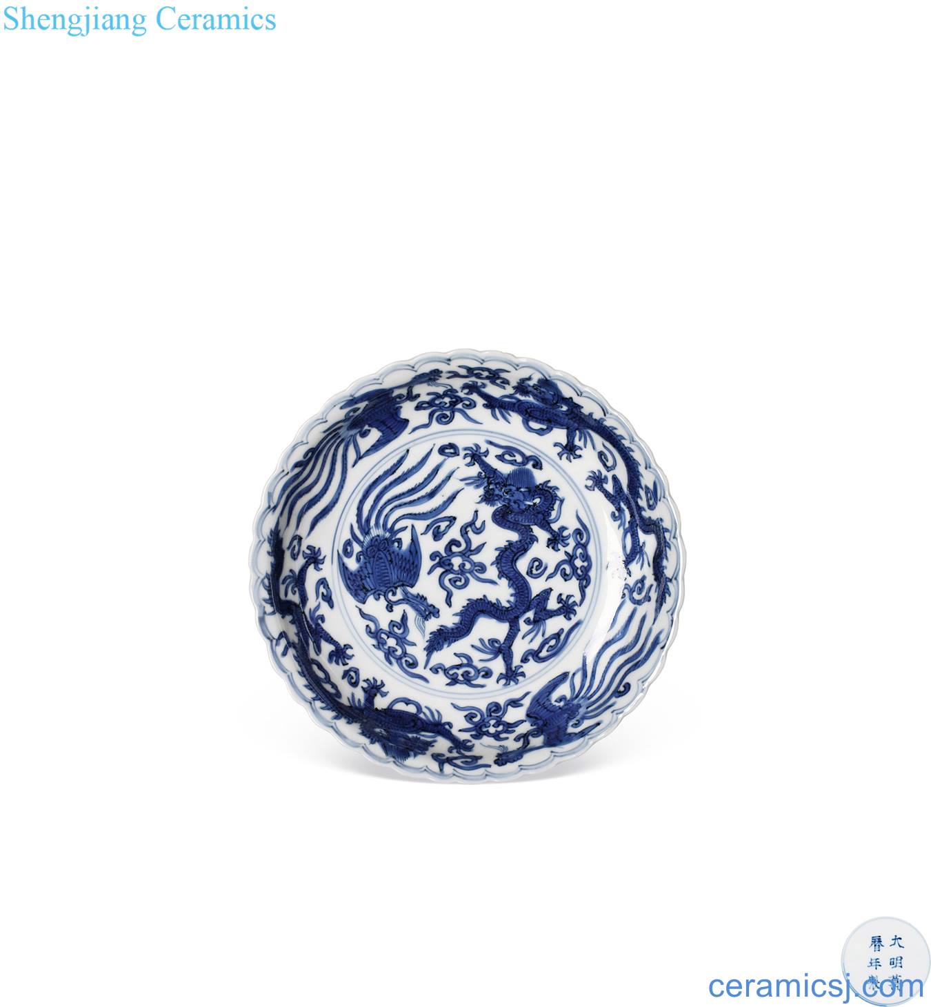 Ming wanli Blue and white longfeng grain flower mouth tray