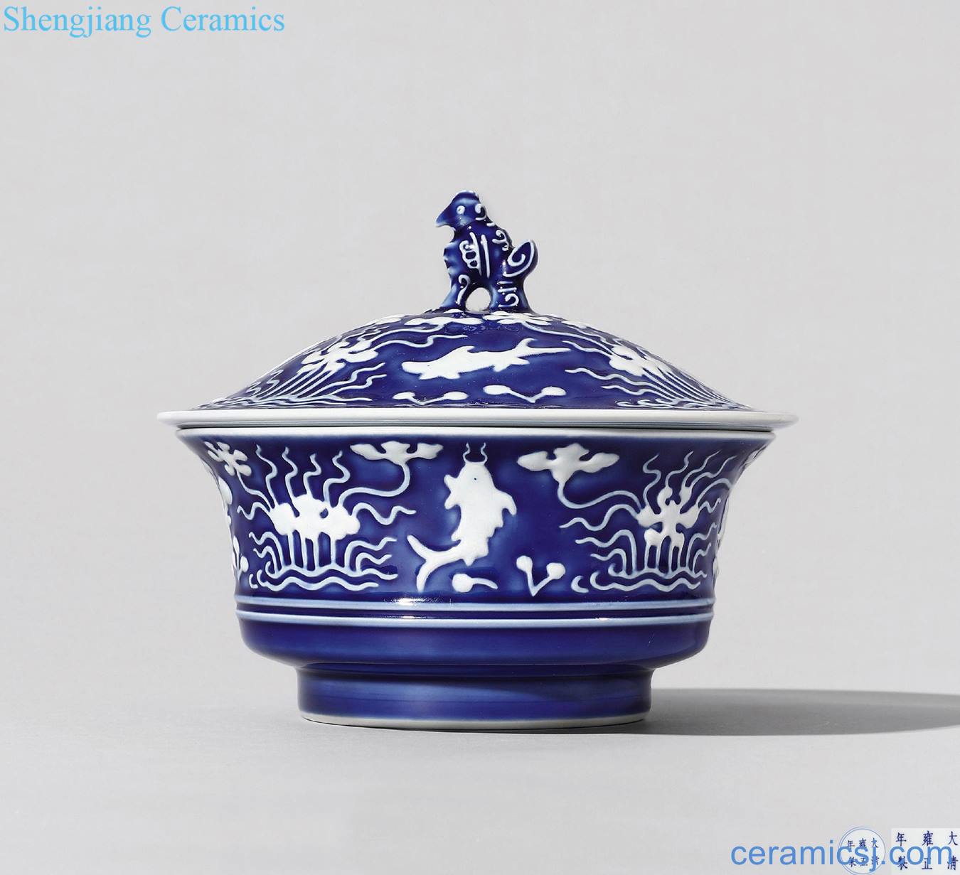 In the qing yongzheng blue convex whitefish algae day He bowl of chicken