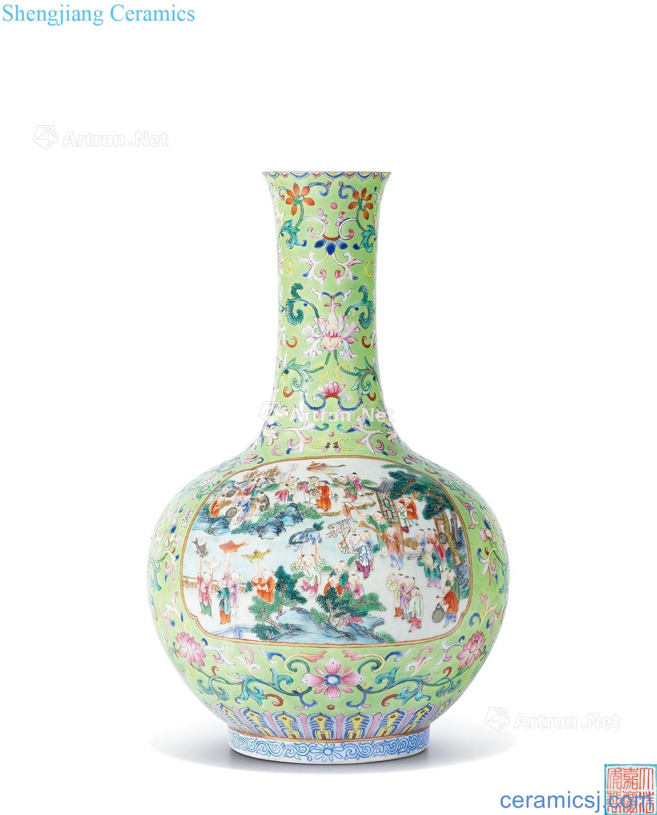 Qing jiaqing A hoard of green pastel medallion figure bottles of baby play