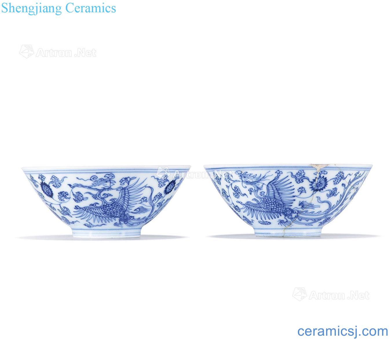 The qing emperor kangxi Blue and white light tracing small bowl of chicken wear pattern (a)