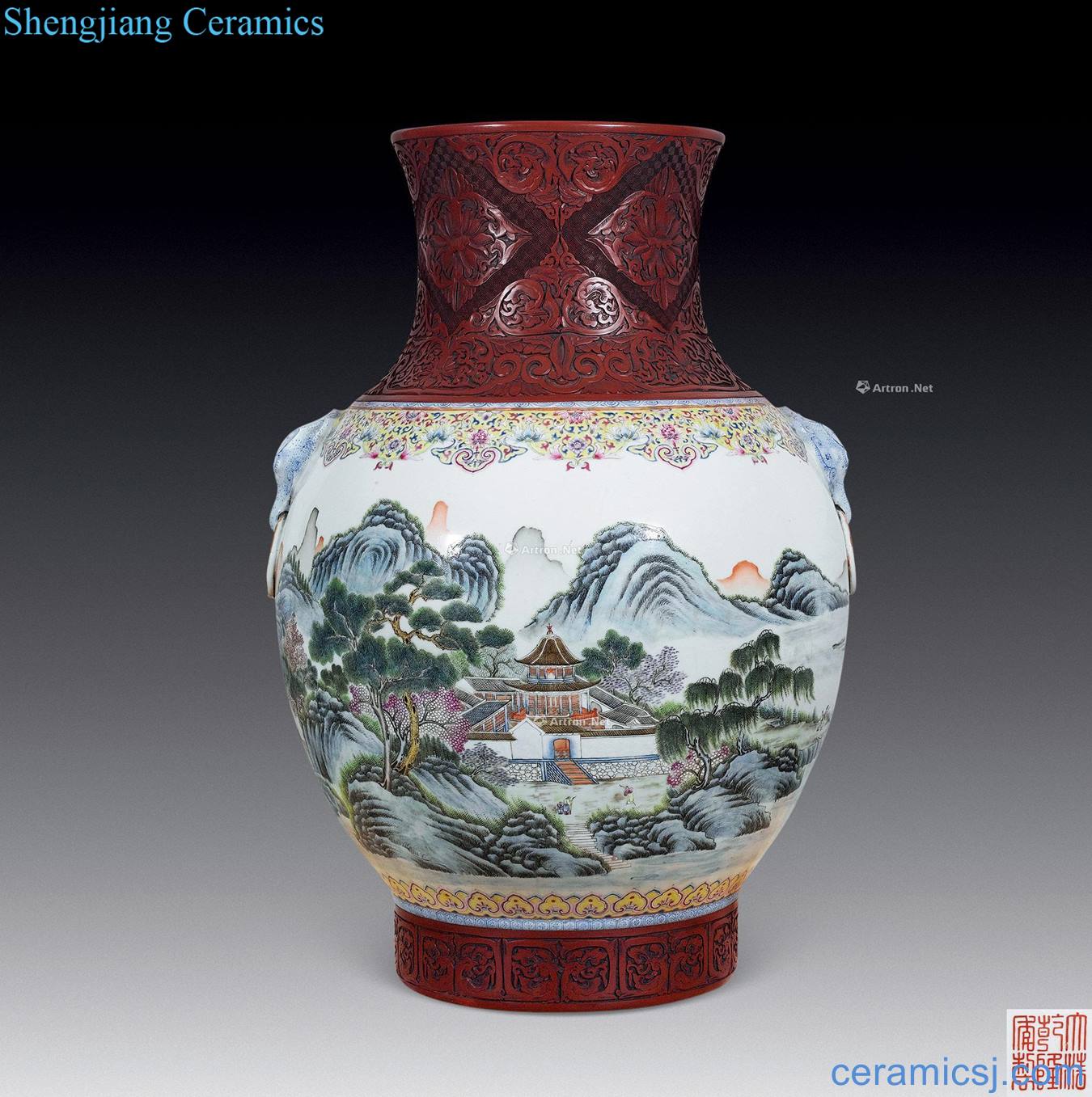 Qing qianlong pastel landscape carved lacquerware is like a bottle