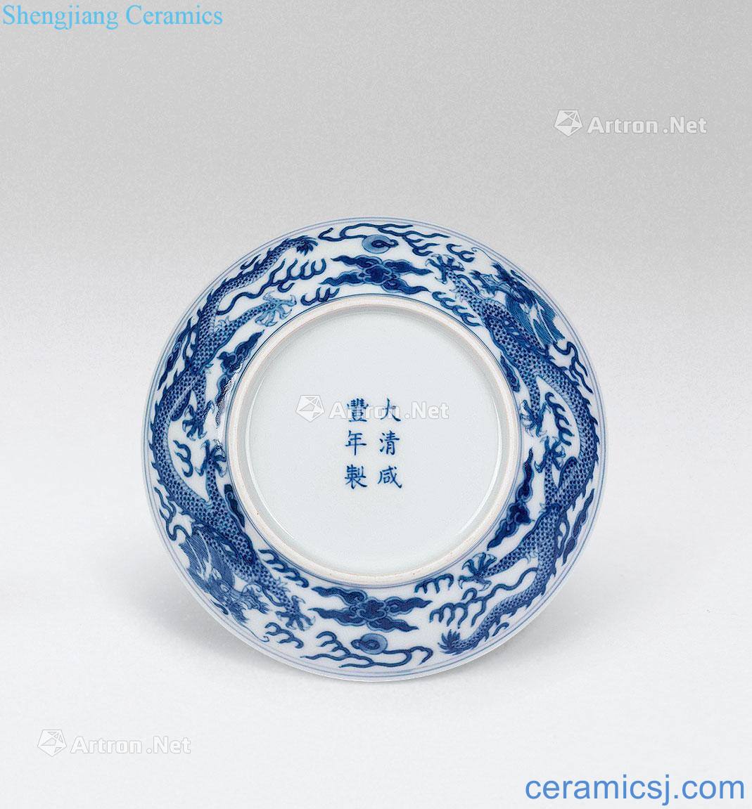 Qing xianfeng Blue and white dragon disc