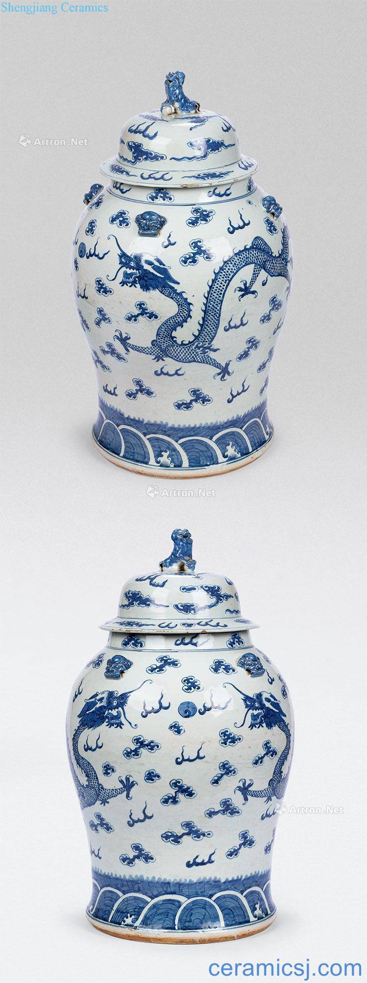 Qing qianlong general blue sea dragon lion button tank (a)