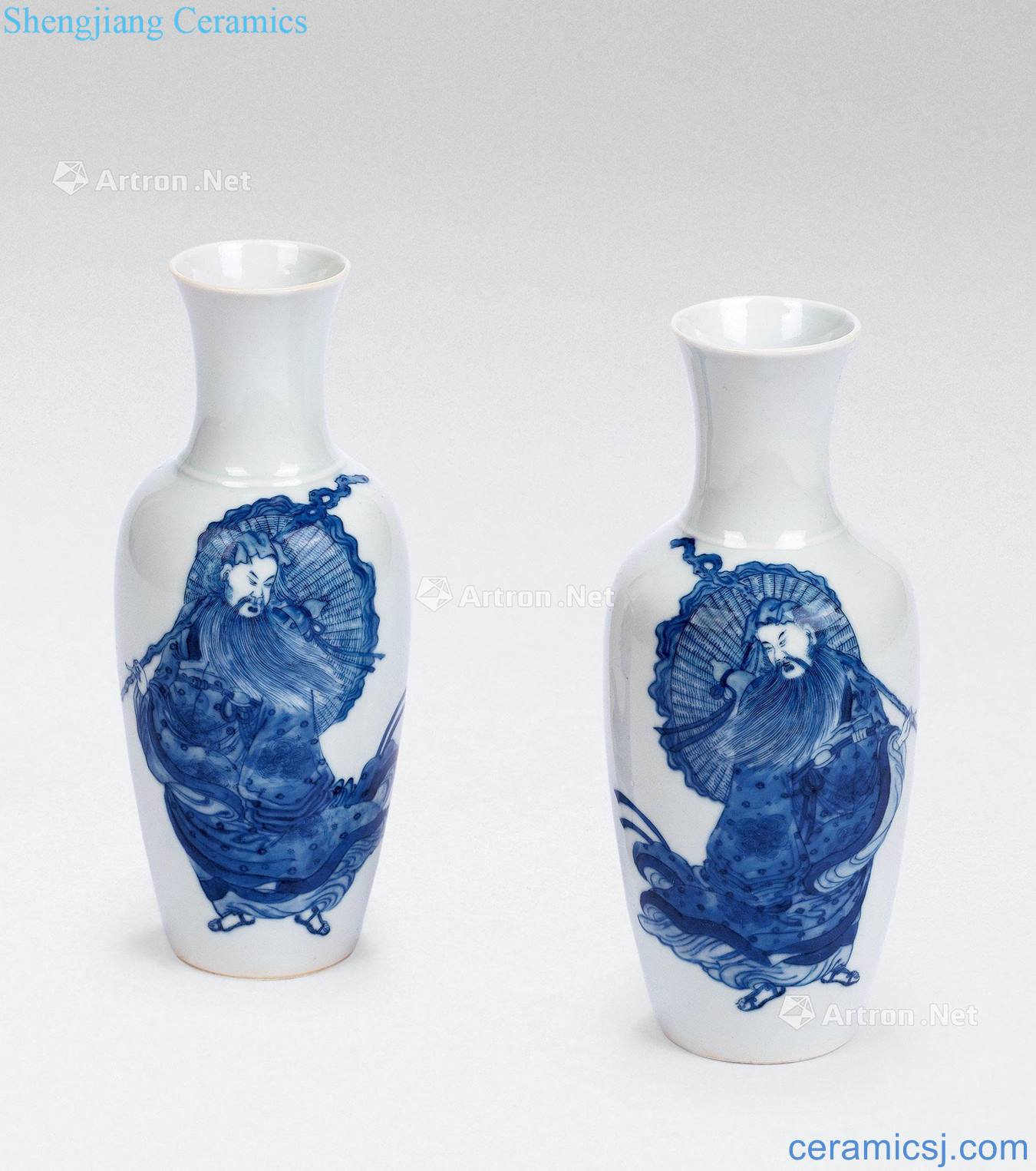 Qing dynasty blue and white figure bottles (a)