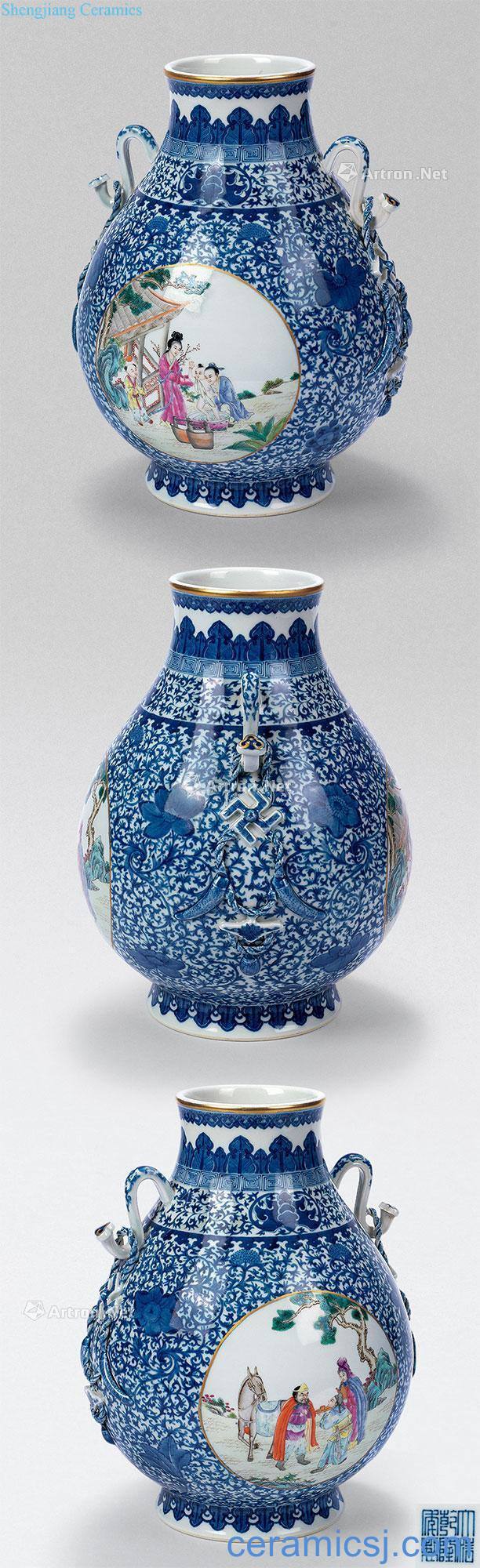 qing Blue and white window for ear statue of (a)