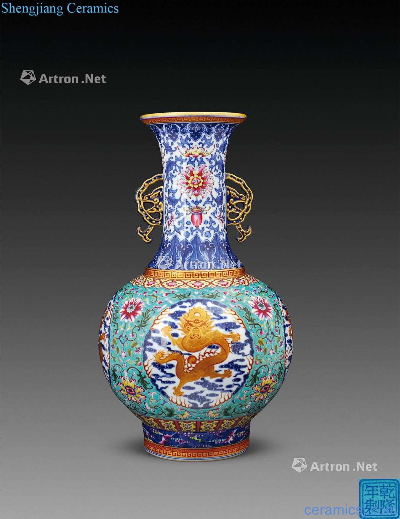 Qing qianlong porcelain enamel paint four medallion YunLongWen benevolent ears mouth bottle