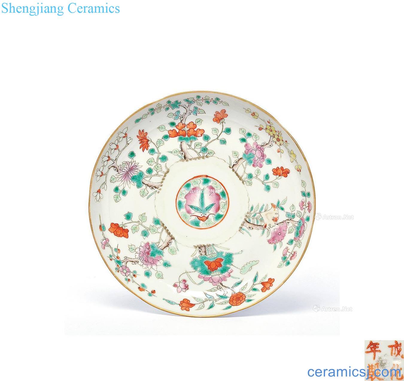 Qing or later Pastel peach flower pattern plate