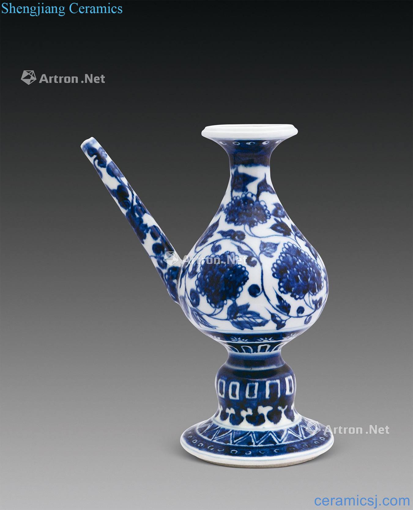 Ming xuande Blue and white peony lines the hold