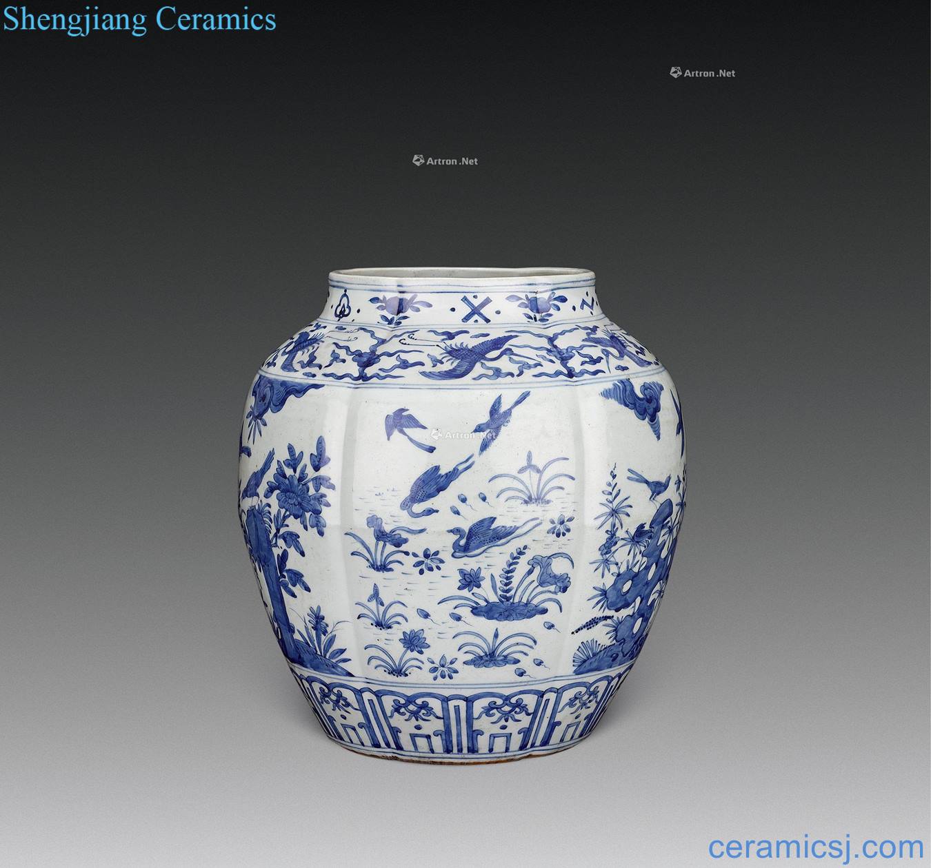 Ming wanli Blue and white ruffled branches with eight arrises pitcher