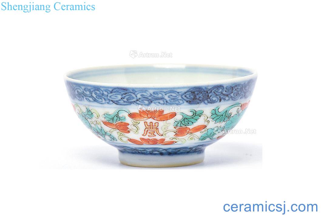 Qing porcelain enamel lotus flower grain cup